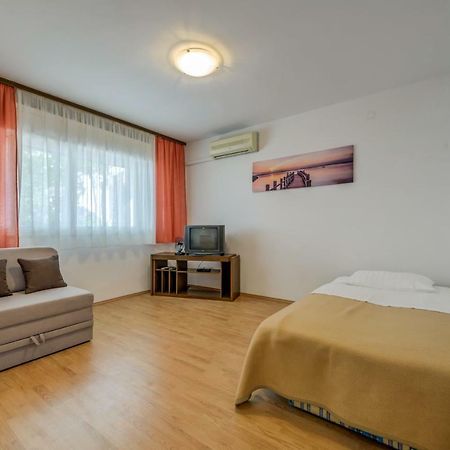 Apartment Luce โปดสตรานา ภายนอก รูปภาพ