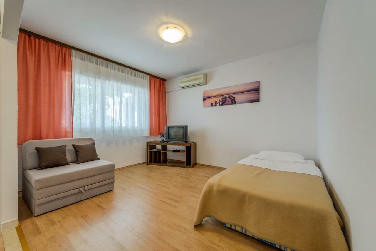 Apartment Luce โปดสตรานา ภายนอก รูปภาพ