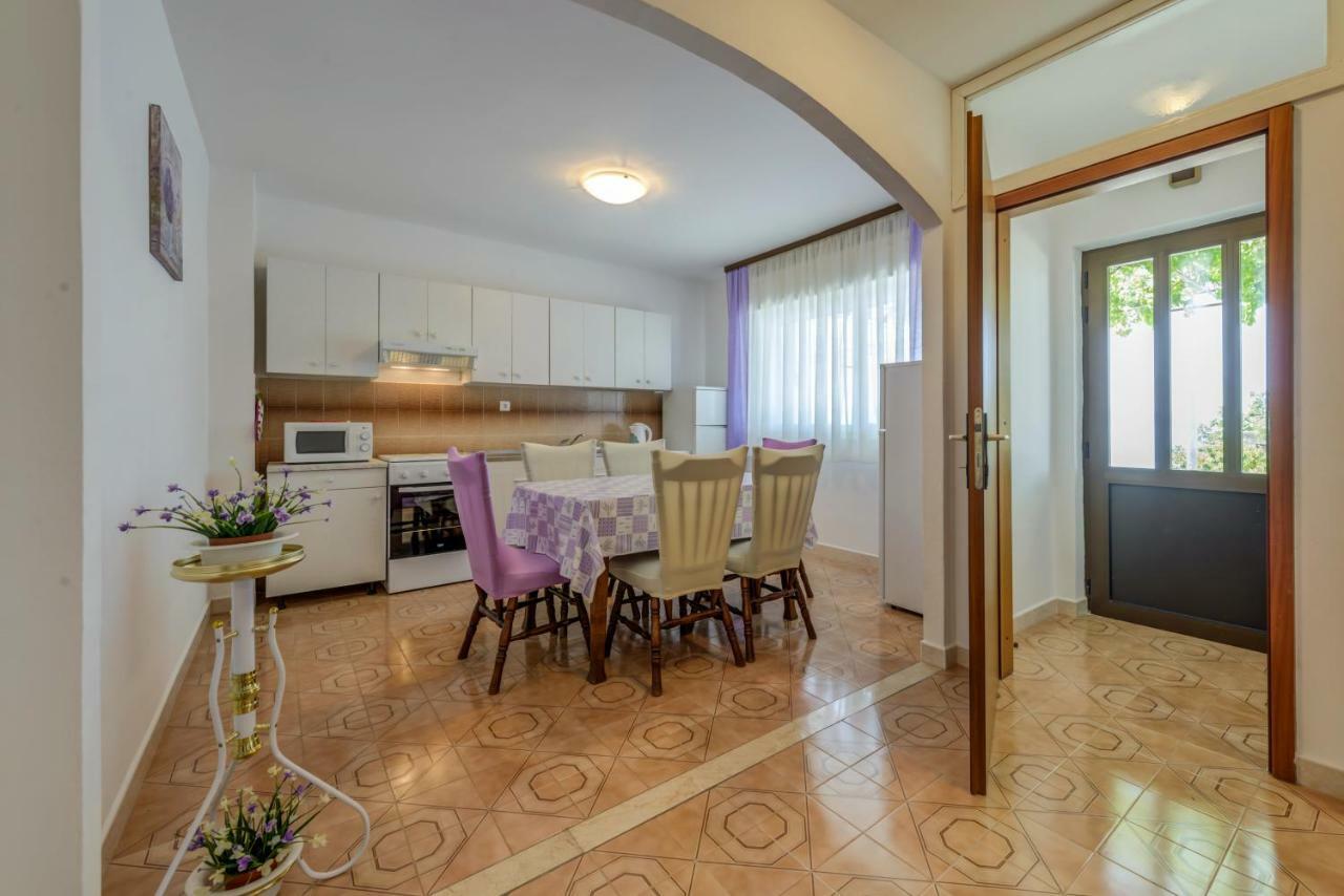 Apartment Luce โปดสตรานา ภายนอก รูปภาพ
