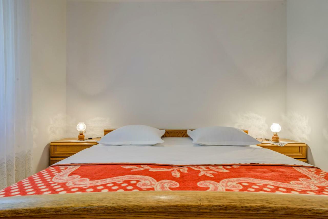 Apartment Luce โปดสตรานา ภายนอก รูปภาพ